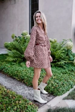 Caftan Dress, Chocolate And Pink Lattice Print -Fashion Comprehensive Discount Store 3B1E4609 2383 44D5 90D1 129DCE9AABDD 1 201 a