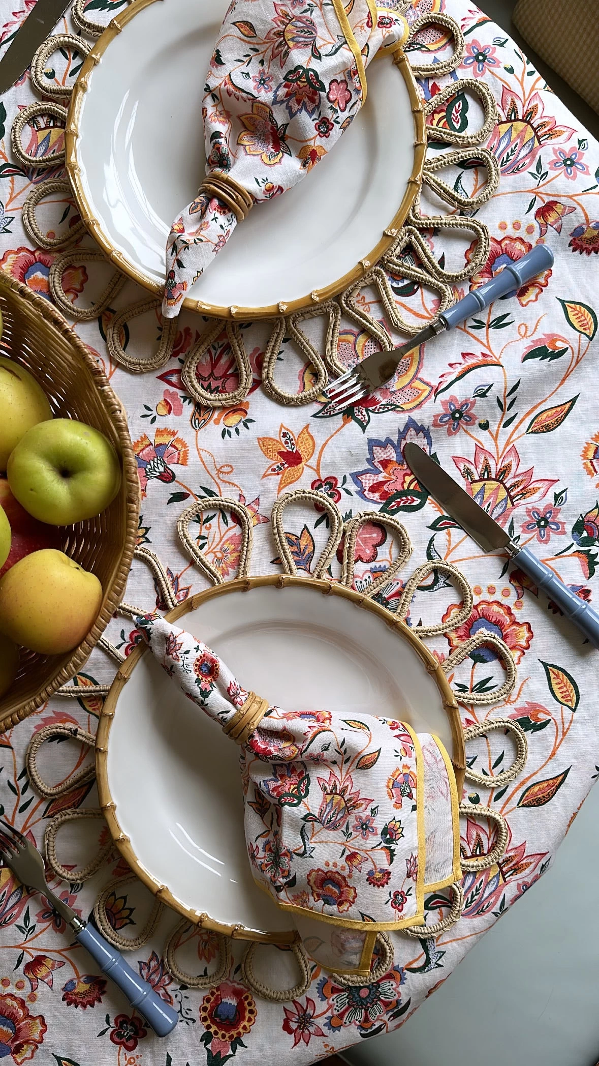 Jacobean Floral Tablecloth, Multi 4 Jacobean Floral Tablecloth, Multi - Image 2