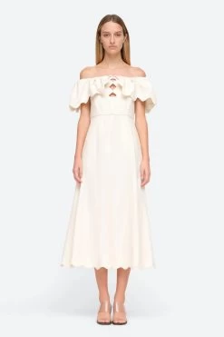 Leona Dress, Cream -Fashion Comprehensive Discount Store SS23 041 Cream 1 2000x b43e990a 1801 4679 8c4d 3549038cfcc0